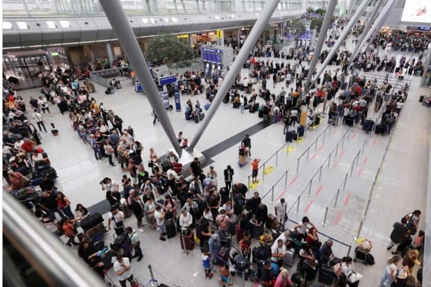 airport queues